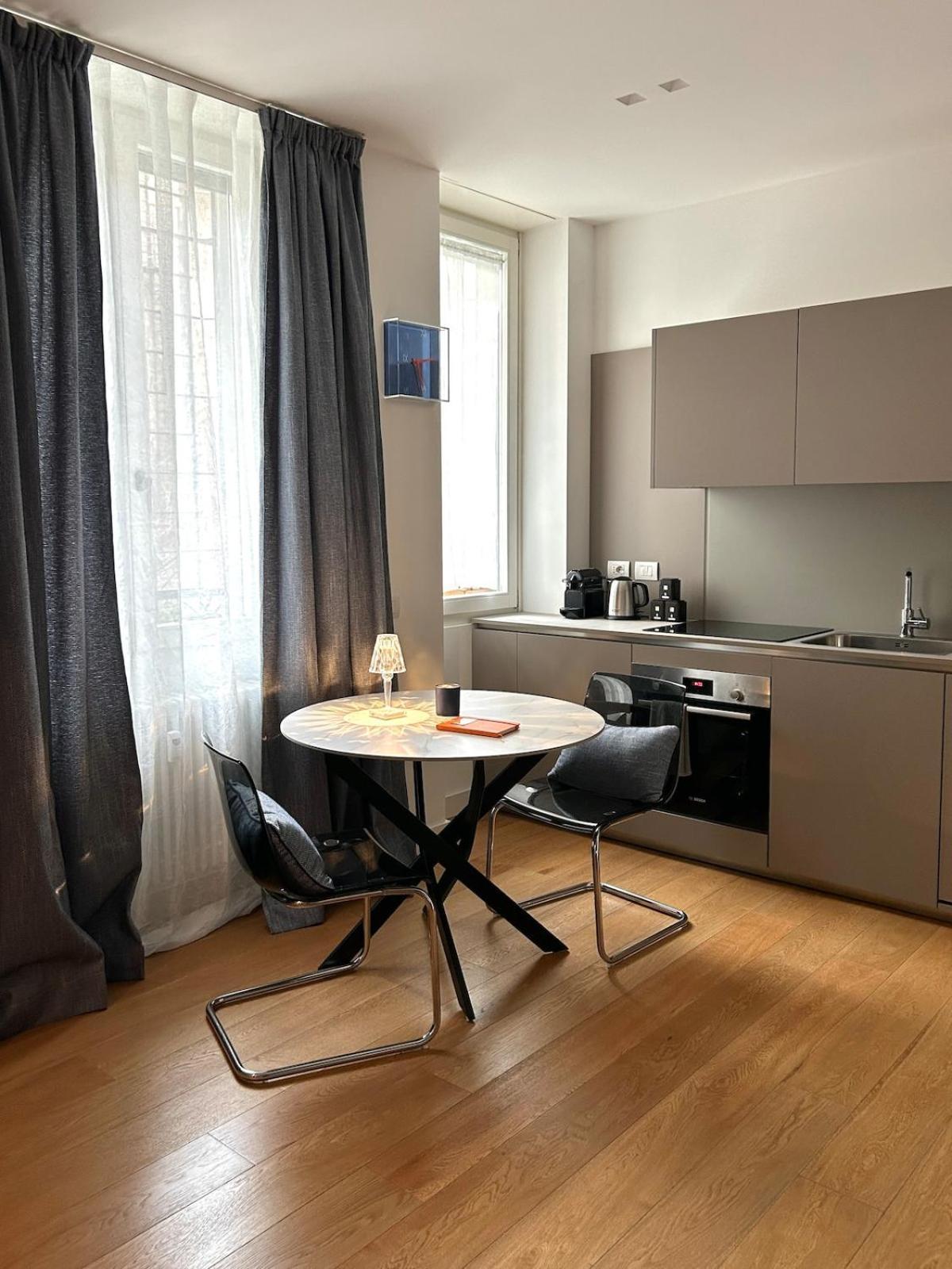Voltaottosuite - Comfort And Elegance In Moscova Милан Экстерьер фото
